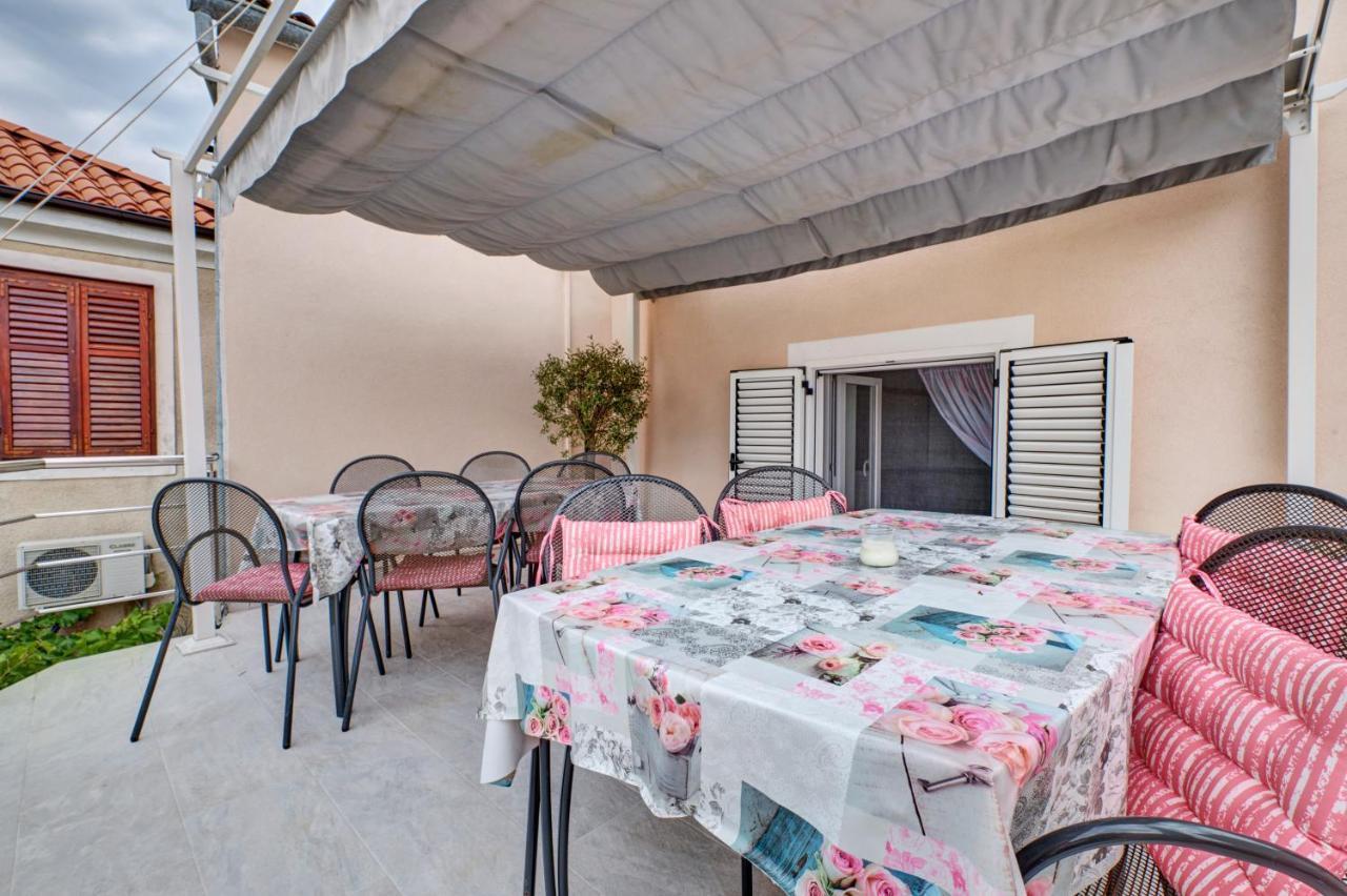 Apartments Ljubica Veli Losinj Ngoại thất bức ảnh