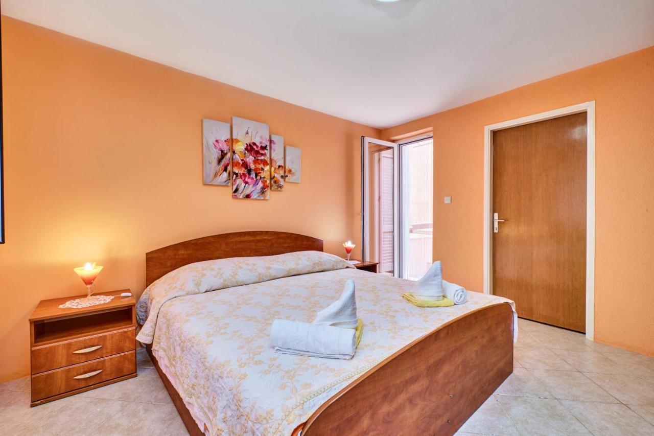 Apartments Ljubica Veli Losinj Ngoại thất bức ảnh