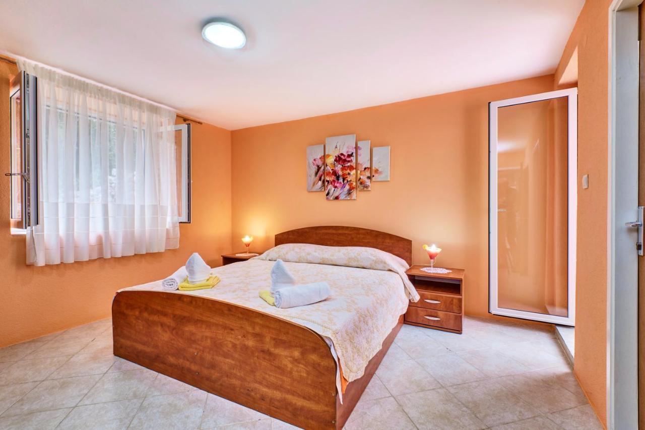 Apartments Ljubica Veli Losinj Ngoại thất bức ảnh