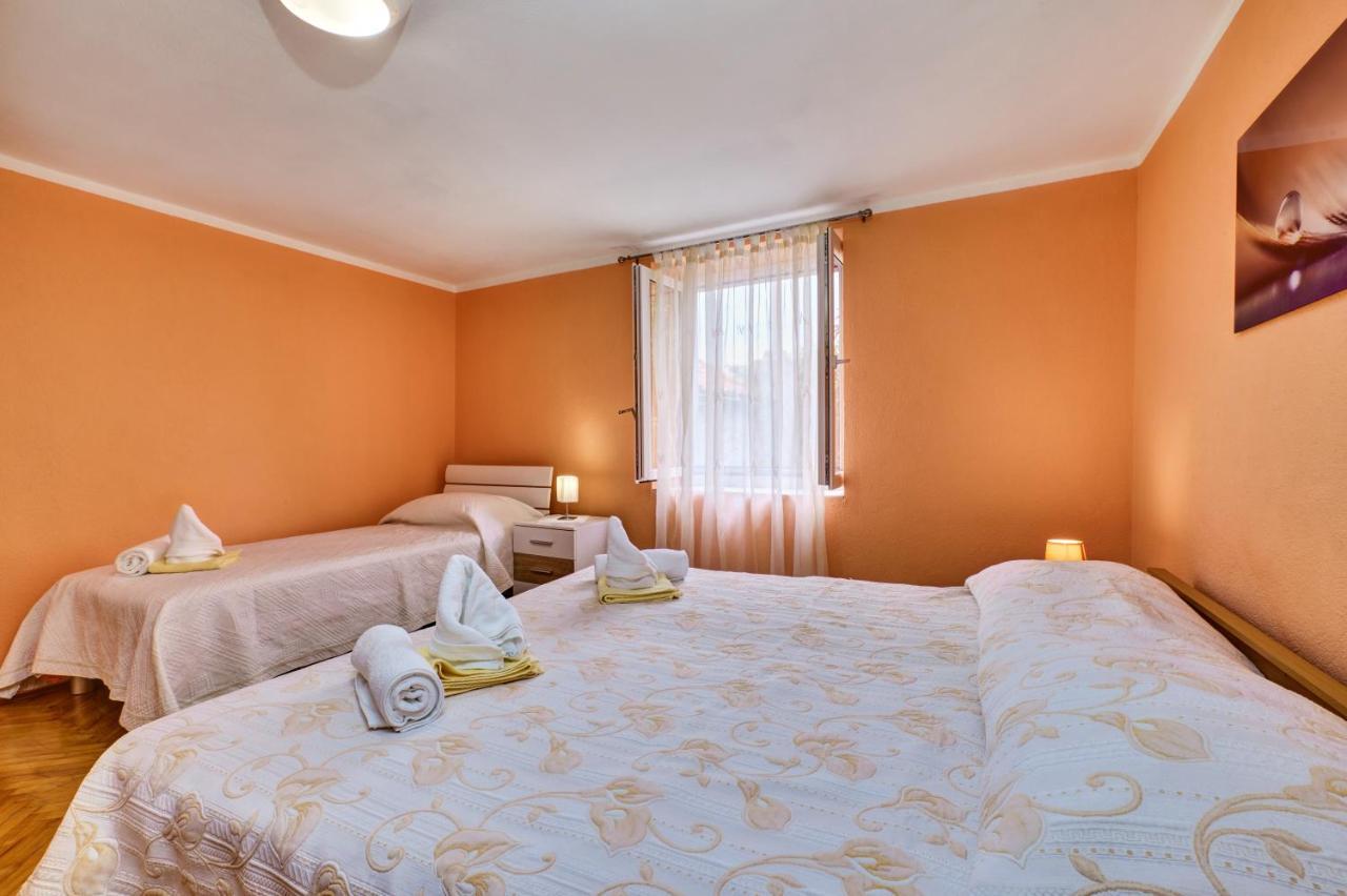 Apartments Ljubica Veli Losinj Ngoại thất bức ảnh